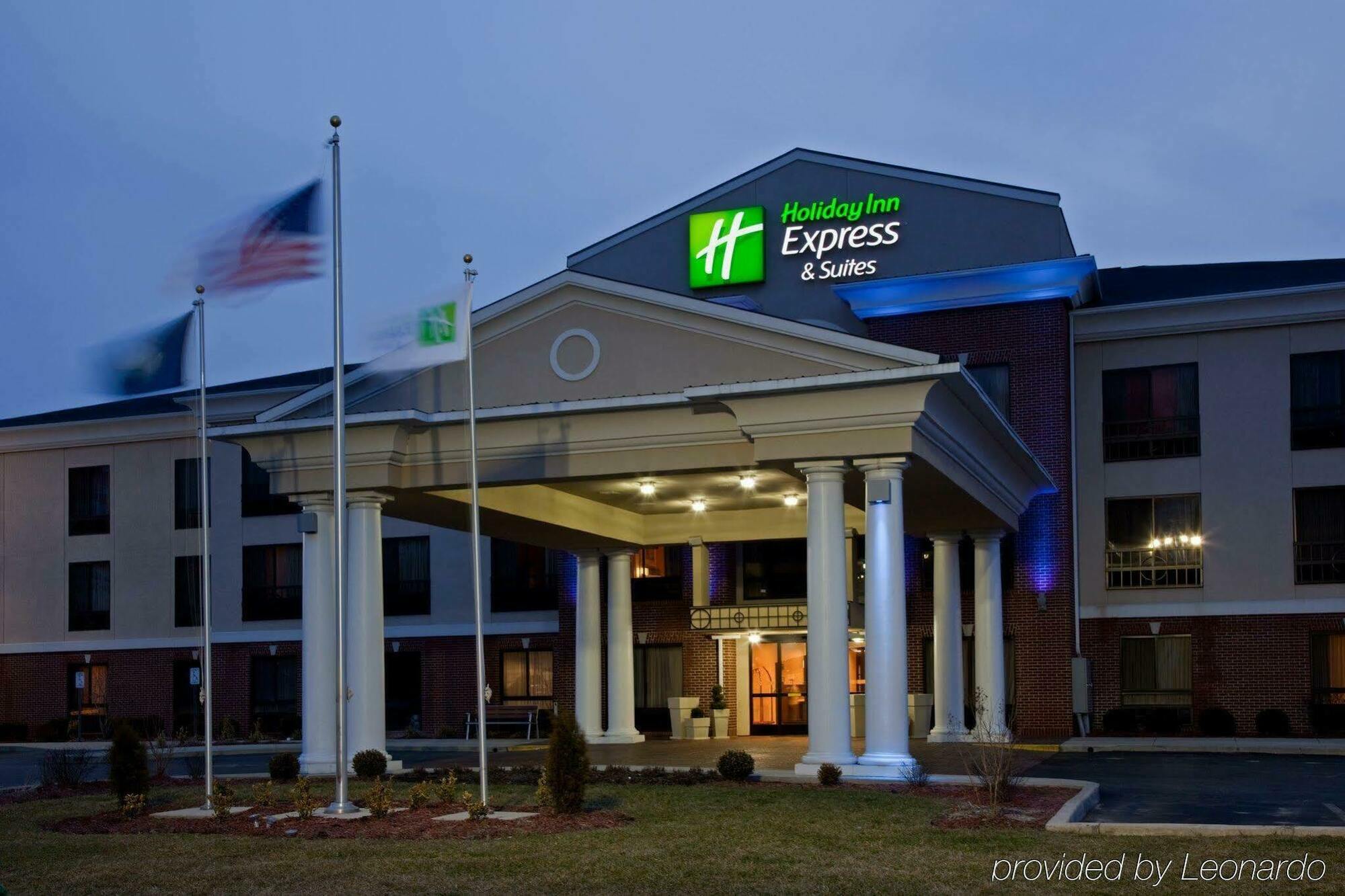 Holiday Inn Express Hotel & Suites Ashland, An Ihg Hotel Exterior photo