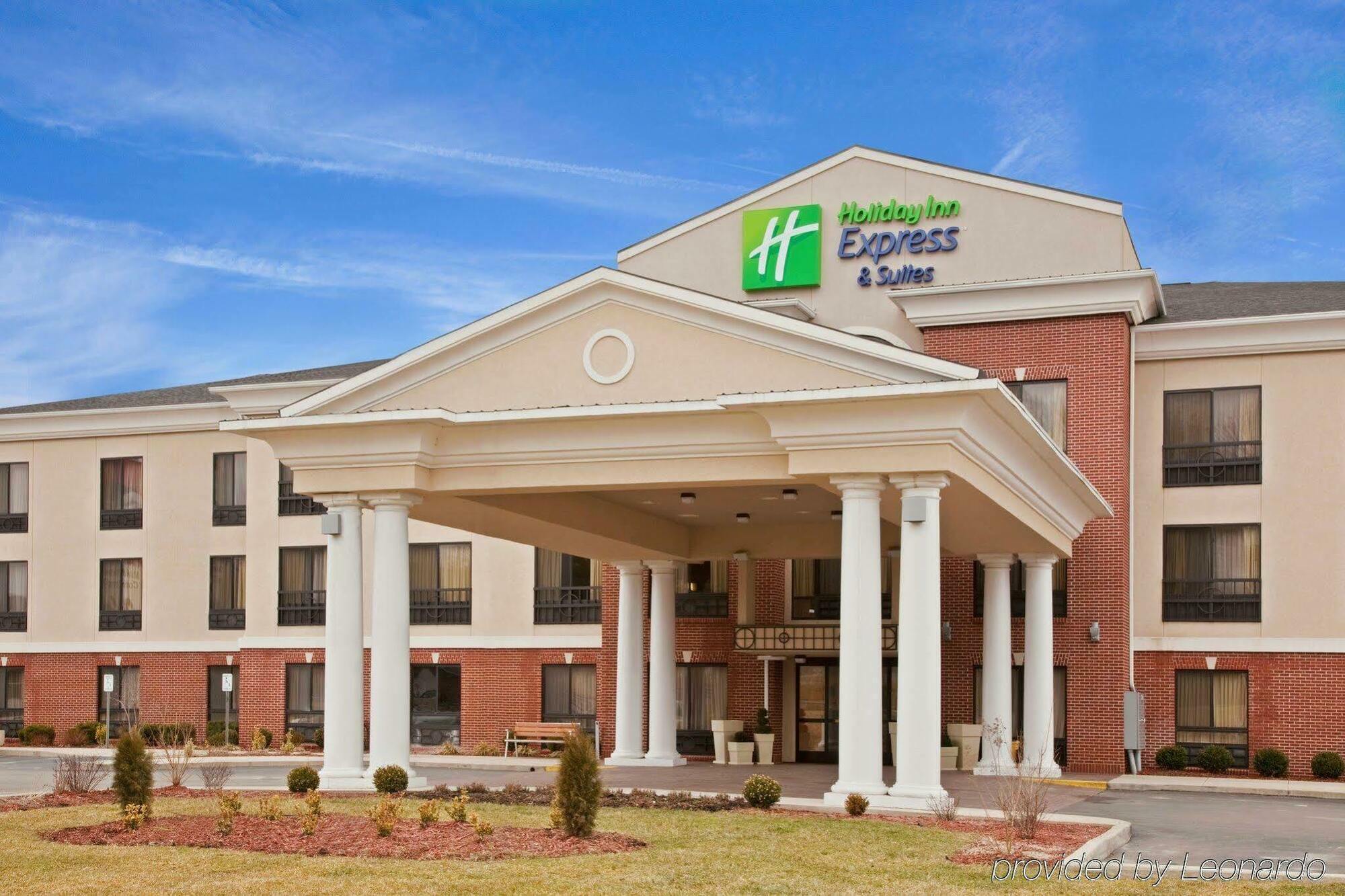 Holiday Inn Express Hotel & Suites Ashland, An Ihg Hotel Exterior photo